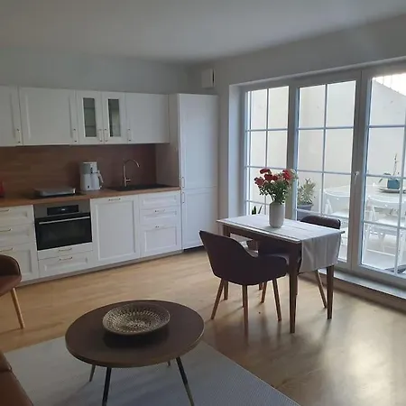 Helle 3 Zimmer Souterrainwohnung In Einem Neubau-Villa München Eksteriør billede