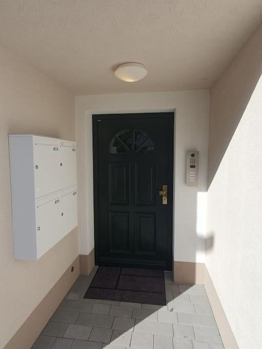 Appartamento Helle 3 Souterrainwohnung In Einem Neubau-villa